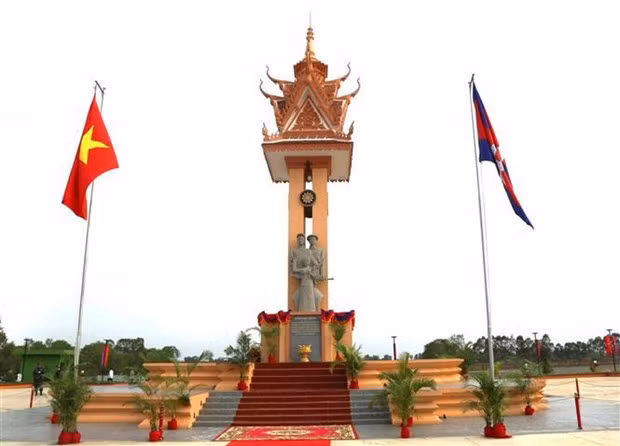 The Vietnam - Cambodia Friendship Monument in Svay Rieng province. (Photo: VNA)