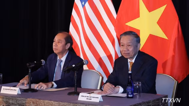 In pictures: General Secretary and President To Lam meets Vietnamese experts and intellectuals in the US