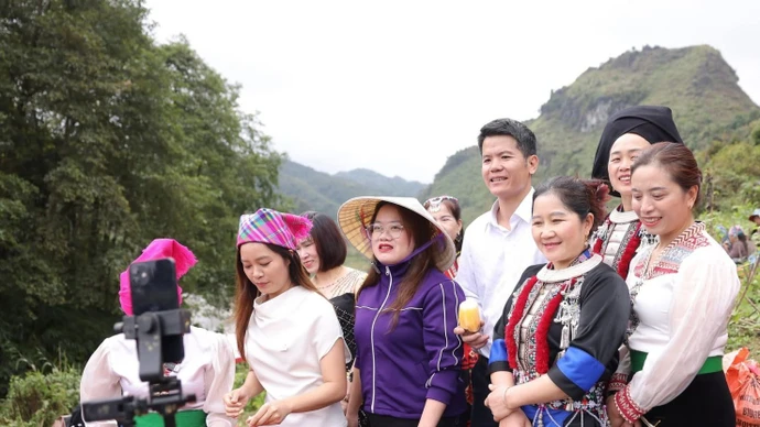 Highland farmers proactively drive digital economy to spread Vietnamese “Taobao villages”