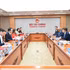 An overview of the working session between Deputy Finance Minister Tran Quoc Phuong and Kim Dongil, Director of ADB representing the Republic of Korea, Papua New Guinea, Sri Lanka, Taipei (China), Uzbekistan, Vanuatu and Viet Nam. (Photo: Ministry of Finance)