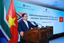 PM Pham Minh Chinh addresses the Viet Nam – South Africa Business Forum in Johannesburg on November 21. (Photo: VNA) 