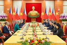 At the meeting (Photo: NDO)