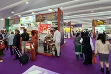 Viet Nam’s agricultural products attract strong interest from international visitors. (Photo: AGRITRADE)
