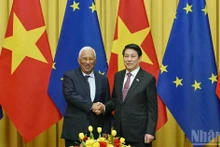 President Luong Cuong and EC President António Costa.