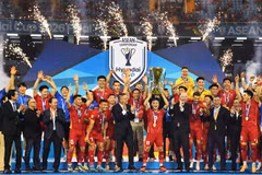 Viet Nam's national football team celebrates their ASEAN Huyndai Cup 2026 win. (Photo: VNA)