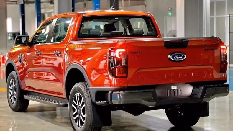 Pickup trucks are a means of transport serving many economic sectors, especially the construction and transportation industries, increasing taxes can increase input costs for these industries.