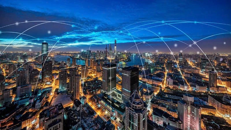 Smart cities bring many conveniences to people.