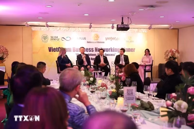 At the business networking event (Photo: VNA)