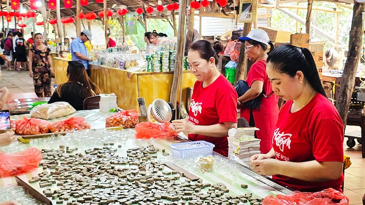 The private economic sector in Vietnam still mainly maintains from small to micro models. (Photo: NDO)
