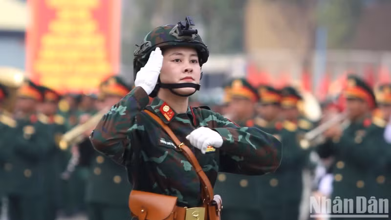 The female leader of the female information officers.