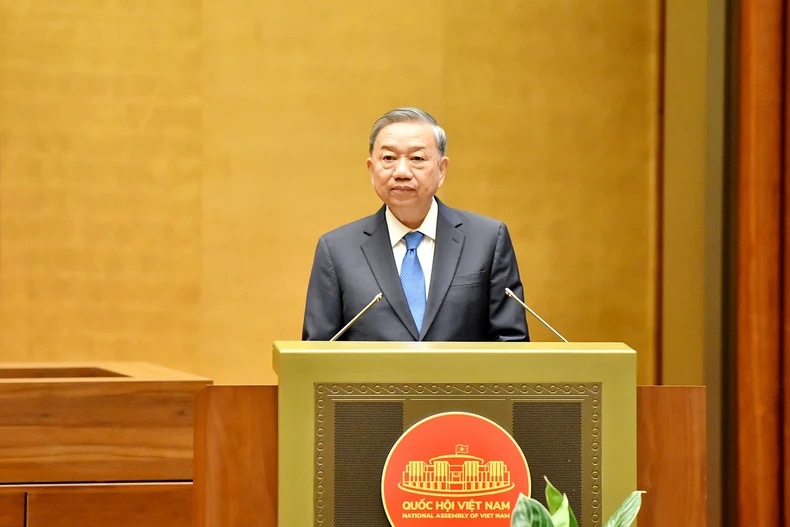 Party General Secretary To Lam speaks at the national conference in Ha Noi May 18 on the dissemination and implementation of Resolutions 66 and 68. (Photo: nhandan.vn)