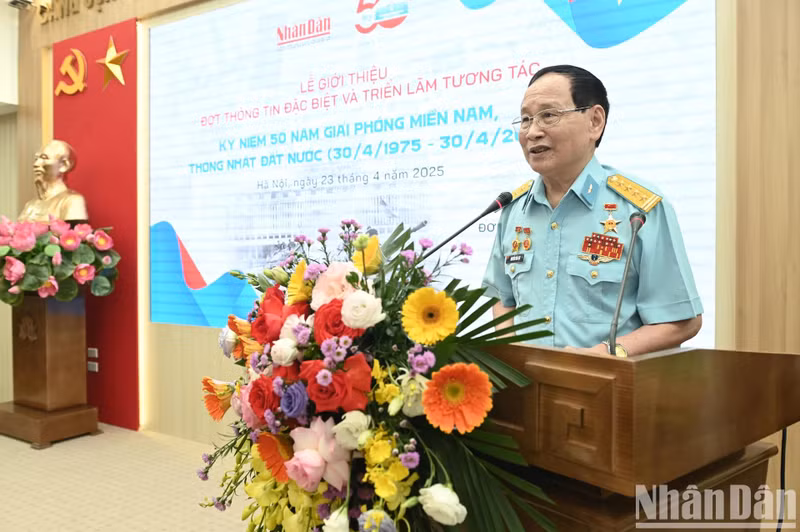 Colonel Nguyen Van Luc, Hero of the People's Armed Forces, shares his emotions about the nation's day of total victory. Colonel Nguyen Van Luc, Hero of the People's Armed Forces, shares his emotions about the nation's day of total victory.