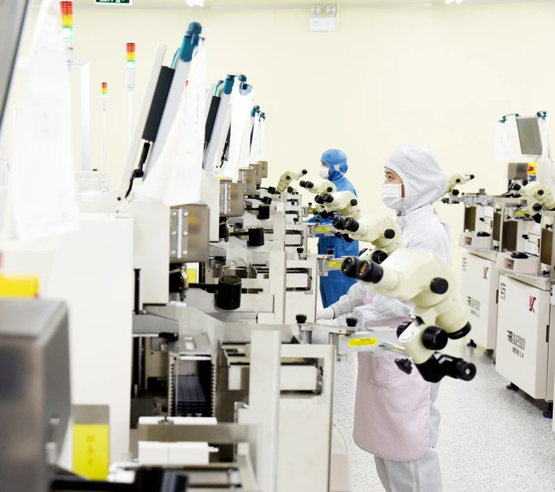 A land rental reduction policy provides businesses with additional capital to invest in modern production lines. (Photo: TRAN HAI)