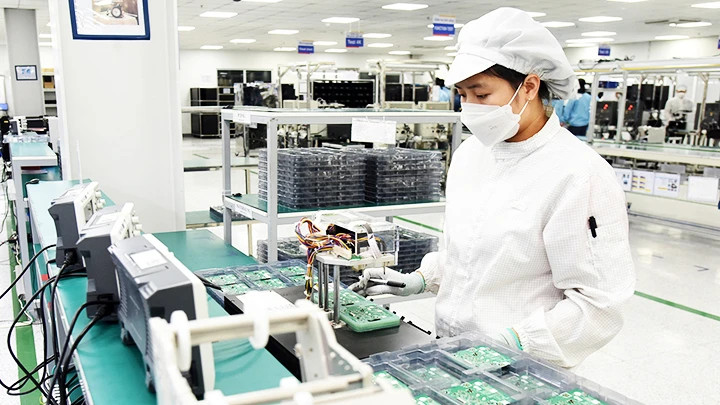 Electronic components manufacturing at Bumjin Electronics Vina Co., Ltd. (Photo: HAI TRAN)