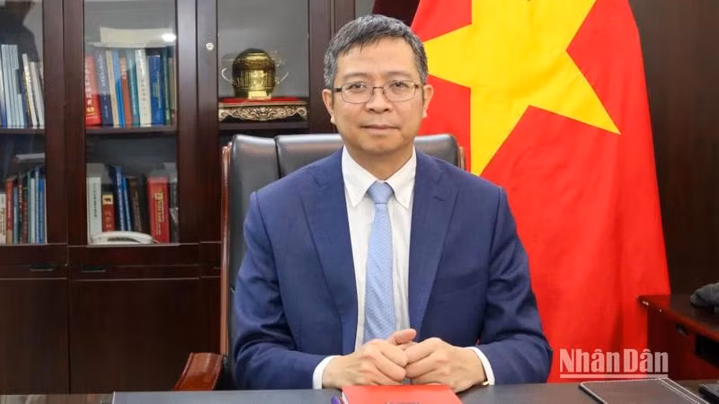 Vietnamese Ambassador to China Pham Thanh Binh 