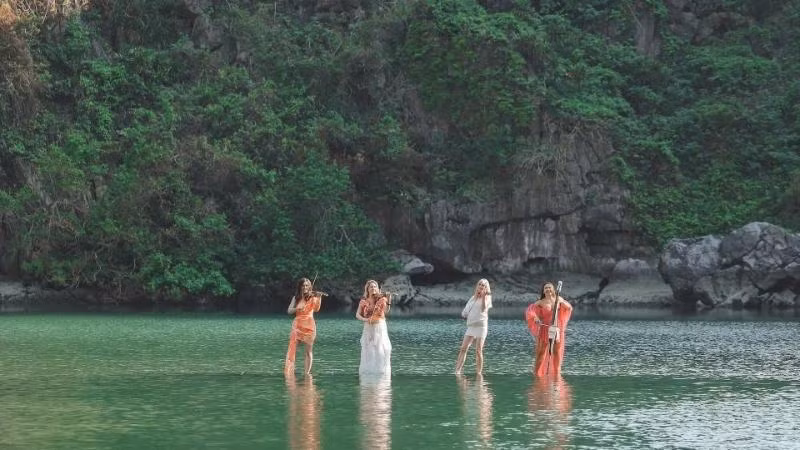 String quartet Bond performs at Mat Rong Island. (Photo courtesy of IB Group)