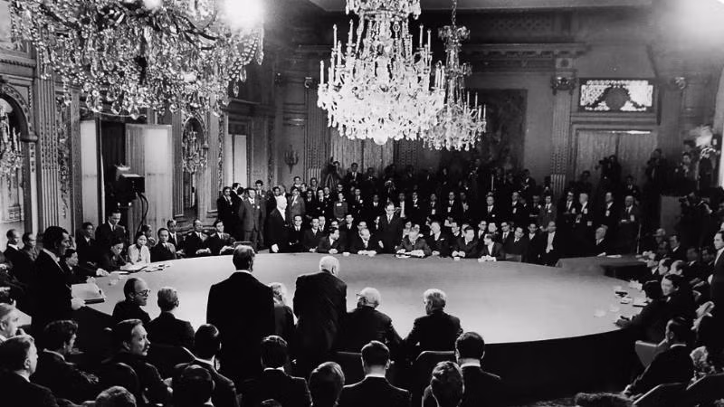 The success of the Paris Conference played a crucial role in the historic Spring Victory of 1975.