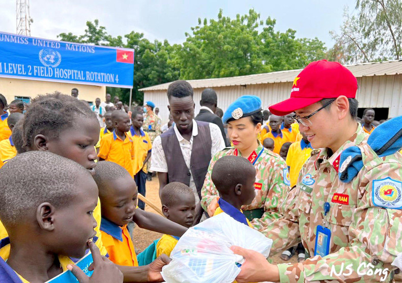The people of South Sudan always give their warmest feelings to the Vietnamese “blue beret” soldiers.