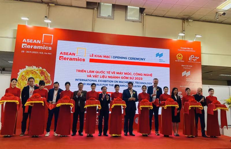 The ASEAN Ceramics Expo 2023 has attracted more than 200 companies and brands from 19 countries.