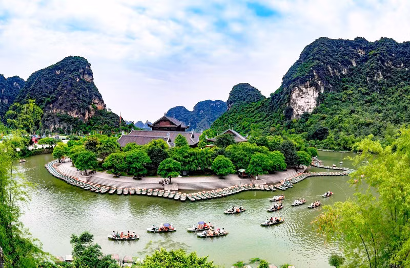 The scenic site of Trang An in Ninh Binh Province. (Photo: Thu Ha)