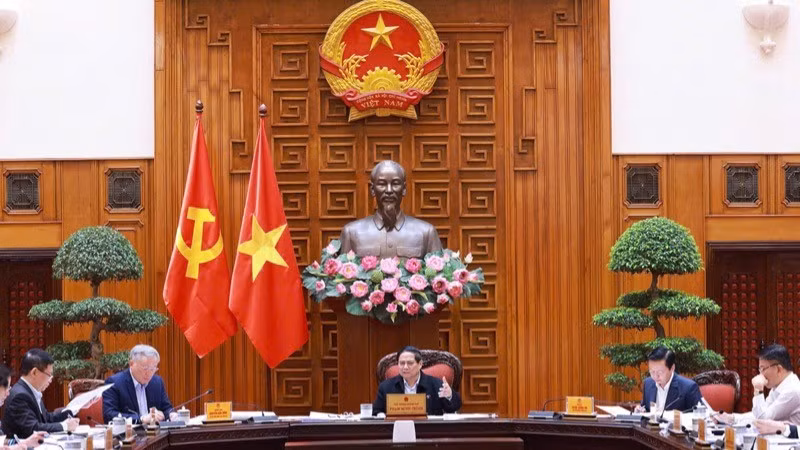 Prime Minister Pham Minh Chinh chairs a session of the Government Party Committee's Standing Board on the administrative reorganisation and the shift to a two-tier local government model. (Photo: NDO/Tran Hai)