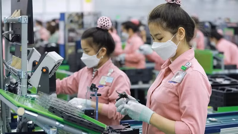 Many international corporations have established development centres or cooperated with IT service providers in Vietnam.