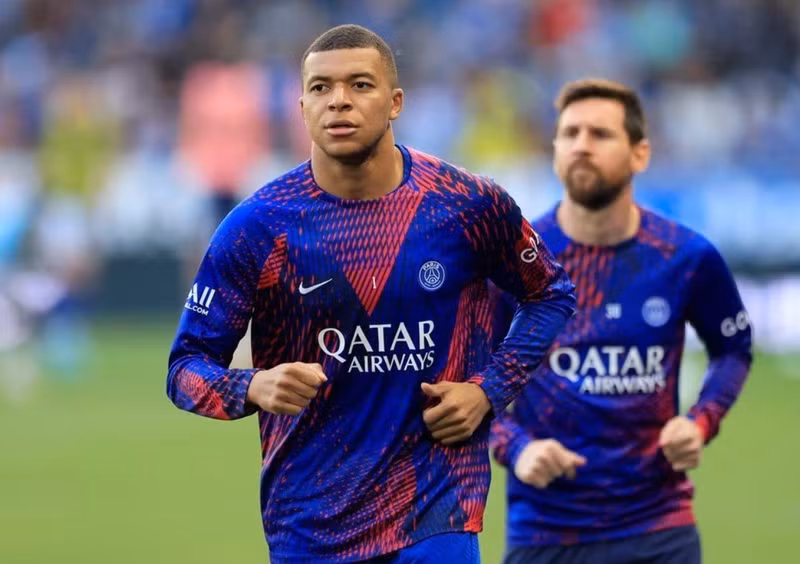 Paris St Germain's Kylian Mbappe during the warm up before the match - Ligue 1 - RC Strasbourg v Paris St Germain - Stade de la Meinau, Strasbourg, France - May 27, 2023. (Photo: Reuters) 