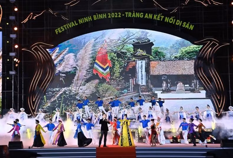 A song and dance performance at the festival.