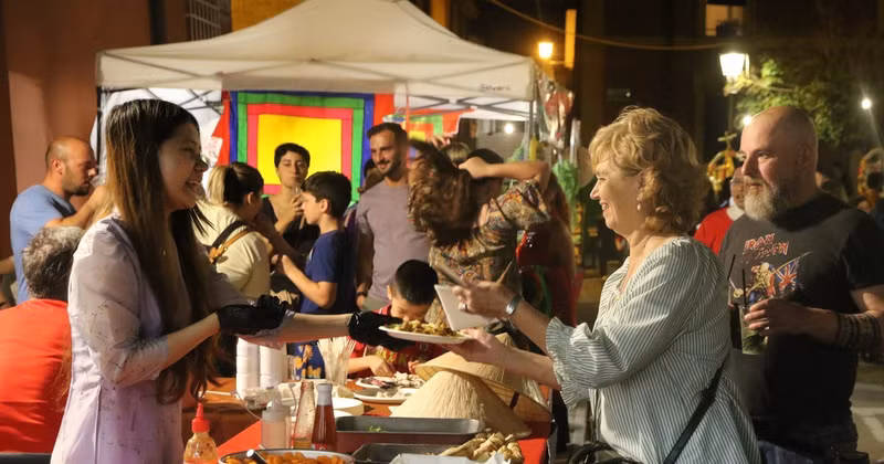 Festival goers at the Vietnamese booth. (Photo: VNA)