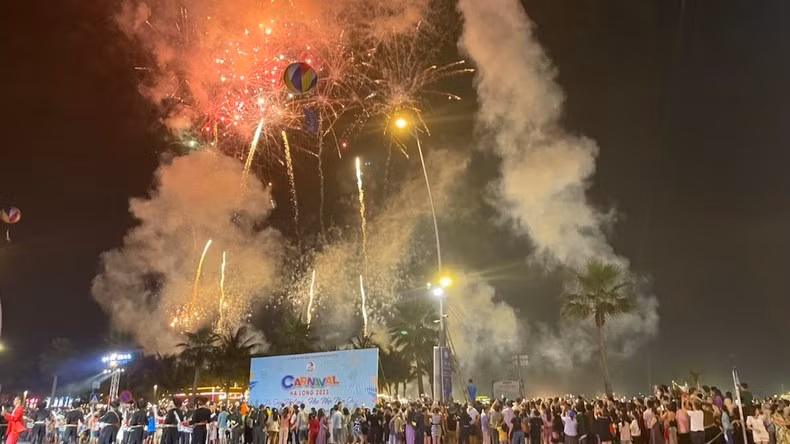 A firework display at the Ha Long Carnival. A firework display at the Ha Long Carnival.