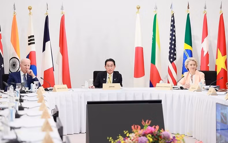 Japanese Prime Minister Kishida Fumio delivers his opening speech at the PGII meeting.