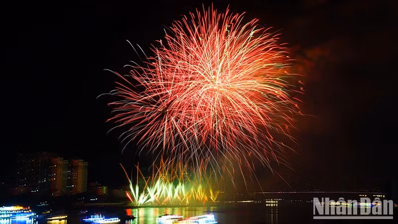 The fireworks clusters paint a picture of diverse human experiences.