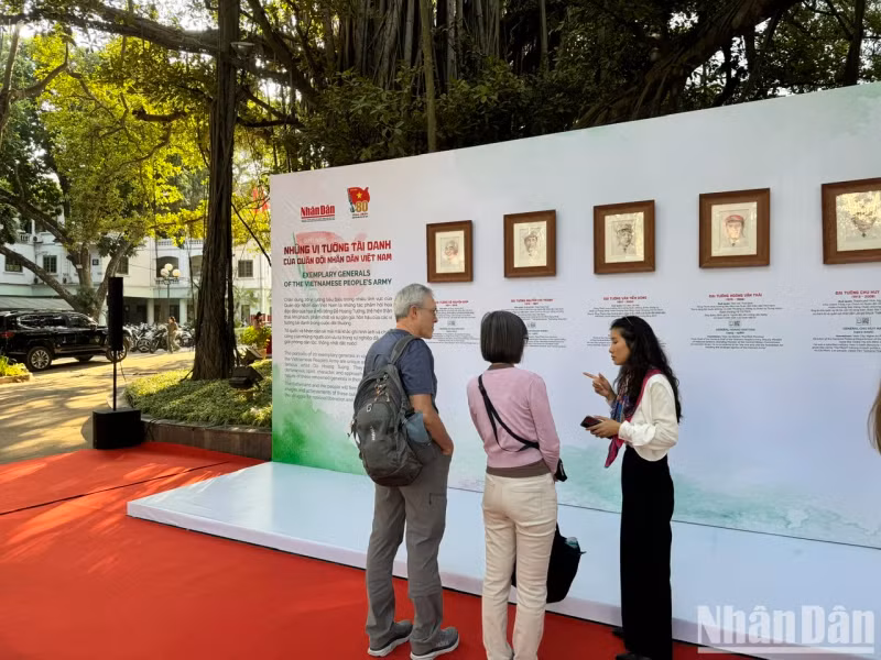 The exhibition will be open to the public from December 18 to 22 at the headquarters of Nhan Dan Newspaper, located at 71 Hang Trong Street in Hanoi. The exhibition will be open to the public from December 18 to 22 at the headquarters of Nhan Dan Newspaper, located at 71 Hang Trong Street in Hanoi.