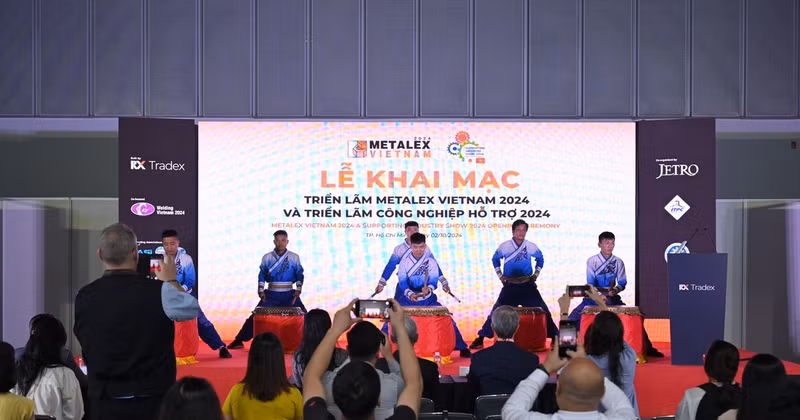 At the opening ceremony (Source: Metalex Vietnam Facebook page)