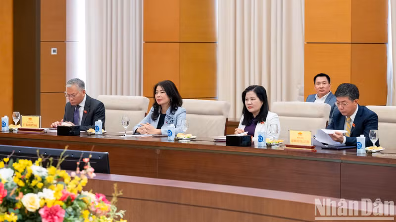 NA agencies’ leaders attend the meeting.