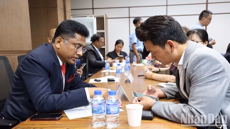 B2B trade connectivity activities between Vietnamese and Bangladeshi enterprises. B2B trade connectivity activities between Vietnamese and Bangladeshi enterprises.