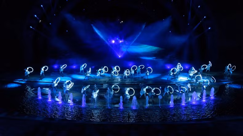 The show "Kiss of the Sea" has attracted many visitors.