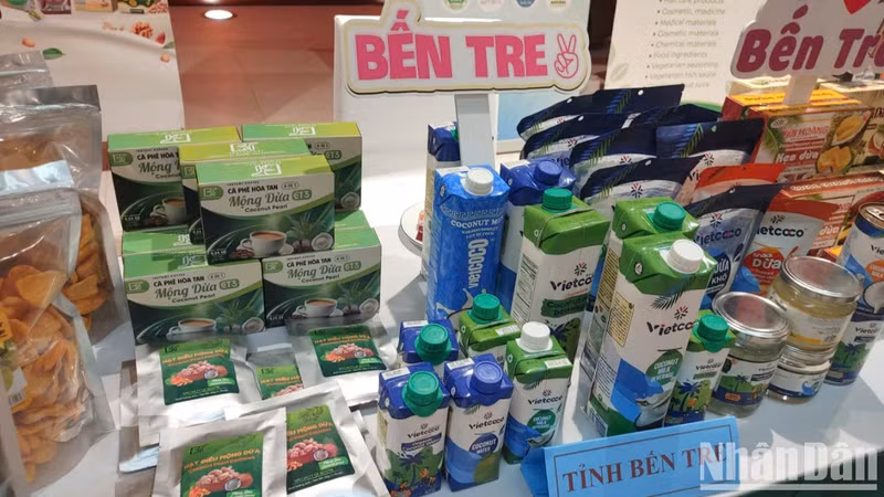 Halal certified products from Ben Tre Province. (Photo: TRUNG HUNG)