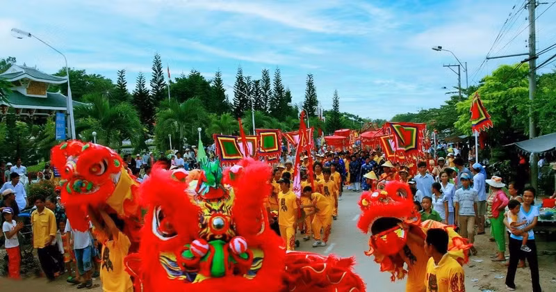 The Ba Chua Xu (Holy Mother of the Realm) Festival on Mount Sam in An Giang Province became the 16th cultural heritage of Vietnam to be included by UNESCO in the Representative List of the Intangible Cultural Heritage of Humanity on December 4th. (Photo: Department of Cultural Heritage)