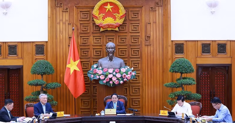 Prime Minister Pham Minh Chinh chairs the first meeting of the government steering committee to review the implementation of Resolution No. 18-NQ/TW (Photo: VNA)