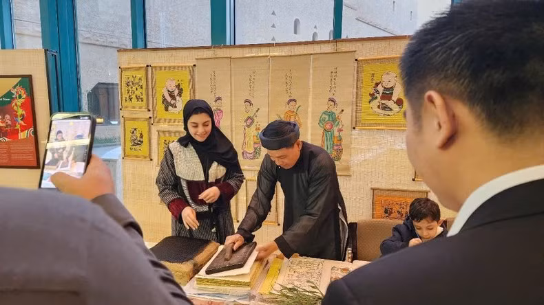 Vietnamese cuisine once again captivates friends from around the world.