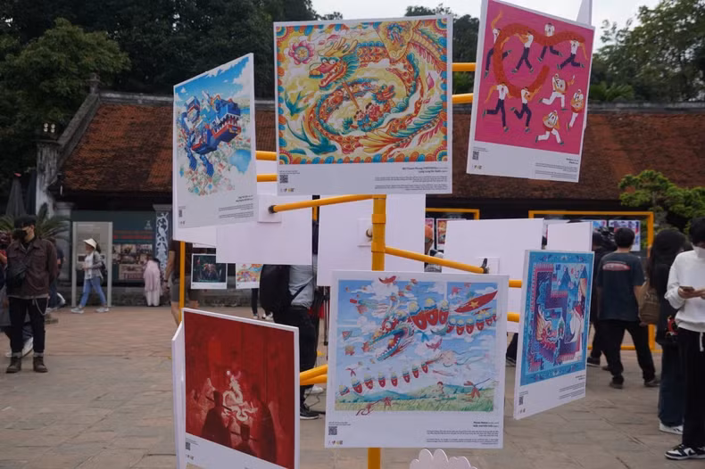 New creations of dragon mascots by young painters.