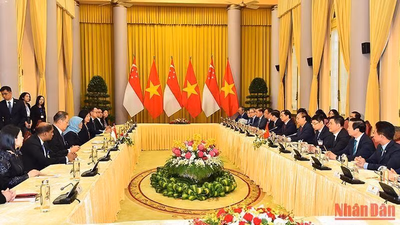 At the talks (Photo: NDO)