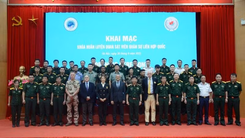 The delegates participating in the course (Photo: VNA)