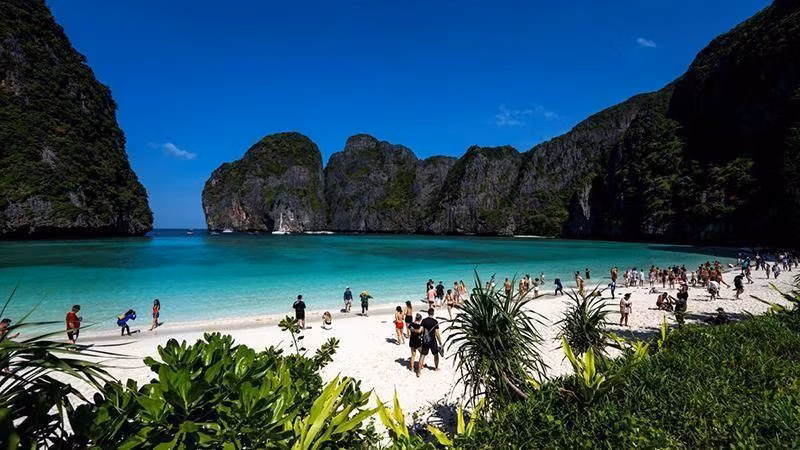 Tourists on a beach of Maya Bay, Krabi province, Thailand (Photo: Reuters)