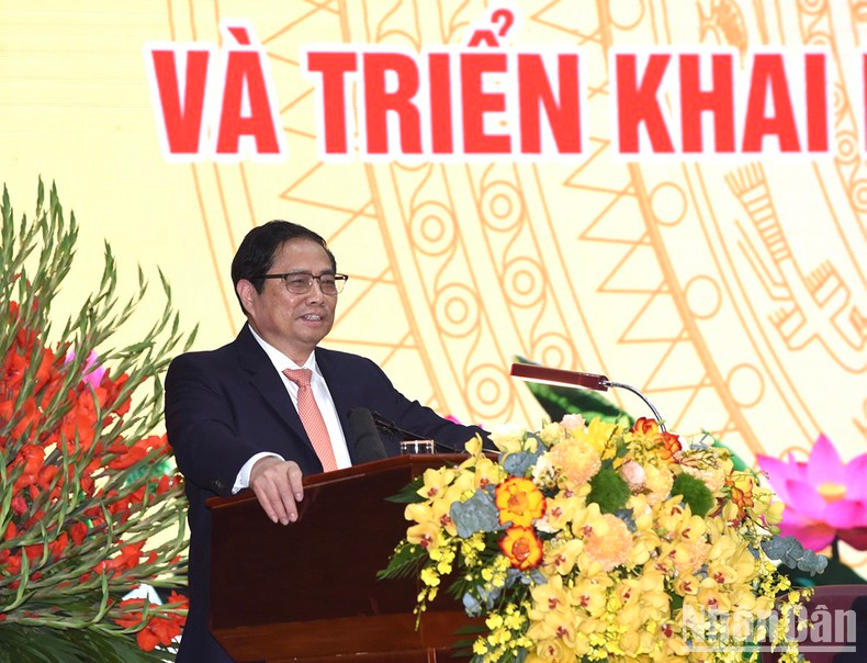 PM Pham Minh Chinh speaks at the conference. (Photo: NDO)
