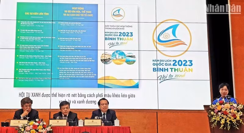 At the press conference for the 2023 National Tourism Year. (Photo: NDO)