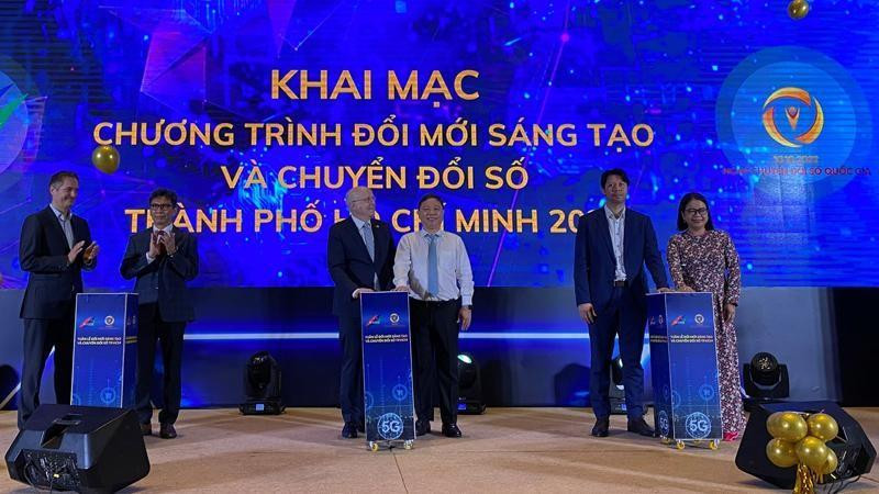 At the opening ceremony for the event (Photo: NDO)