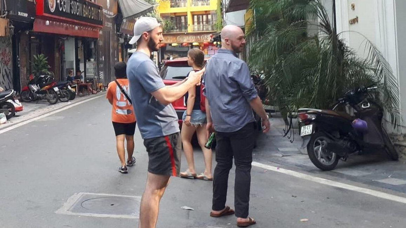 Foreign visitors to Hanoi (Photo: baotintuc.vn)