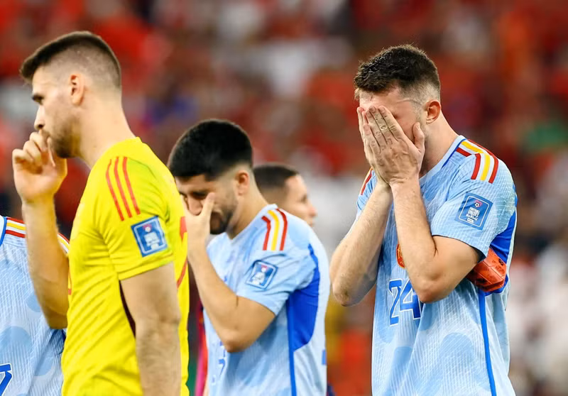 Spain's Aymeric Laporte looks dejected after the match. (Photo: REUTERS)